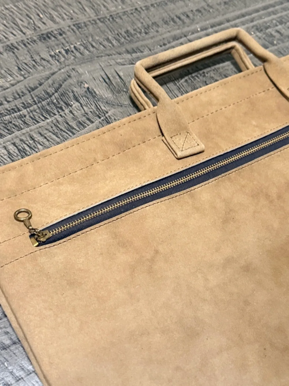 Vtg. Hazel Genuine Mojave Suede Portfolio Tote Bag in Tan (1970’s)